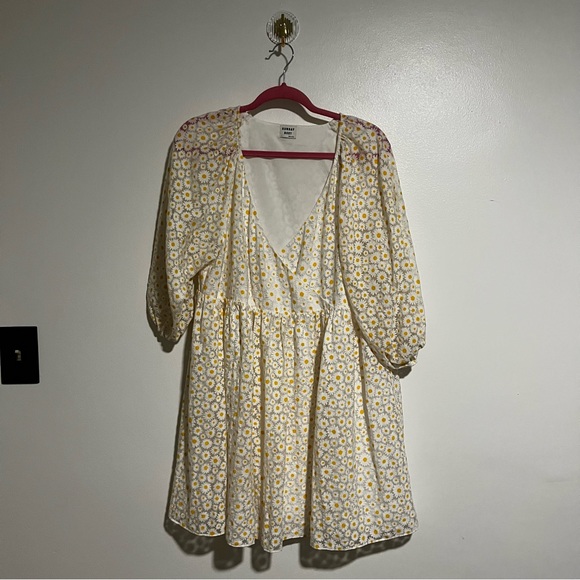 Aritzia Sunday Best Bonita Daisy print yellow white babydoll dress Large - Picture 6 of 10